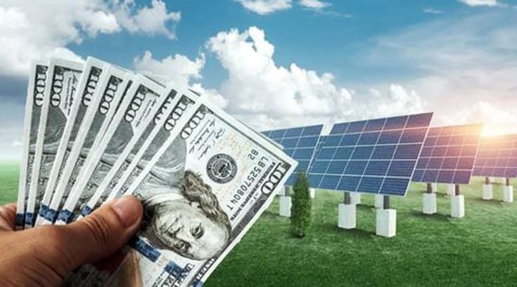 Cash savings represented alongside a solar panel installation